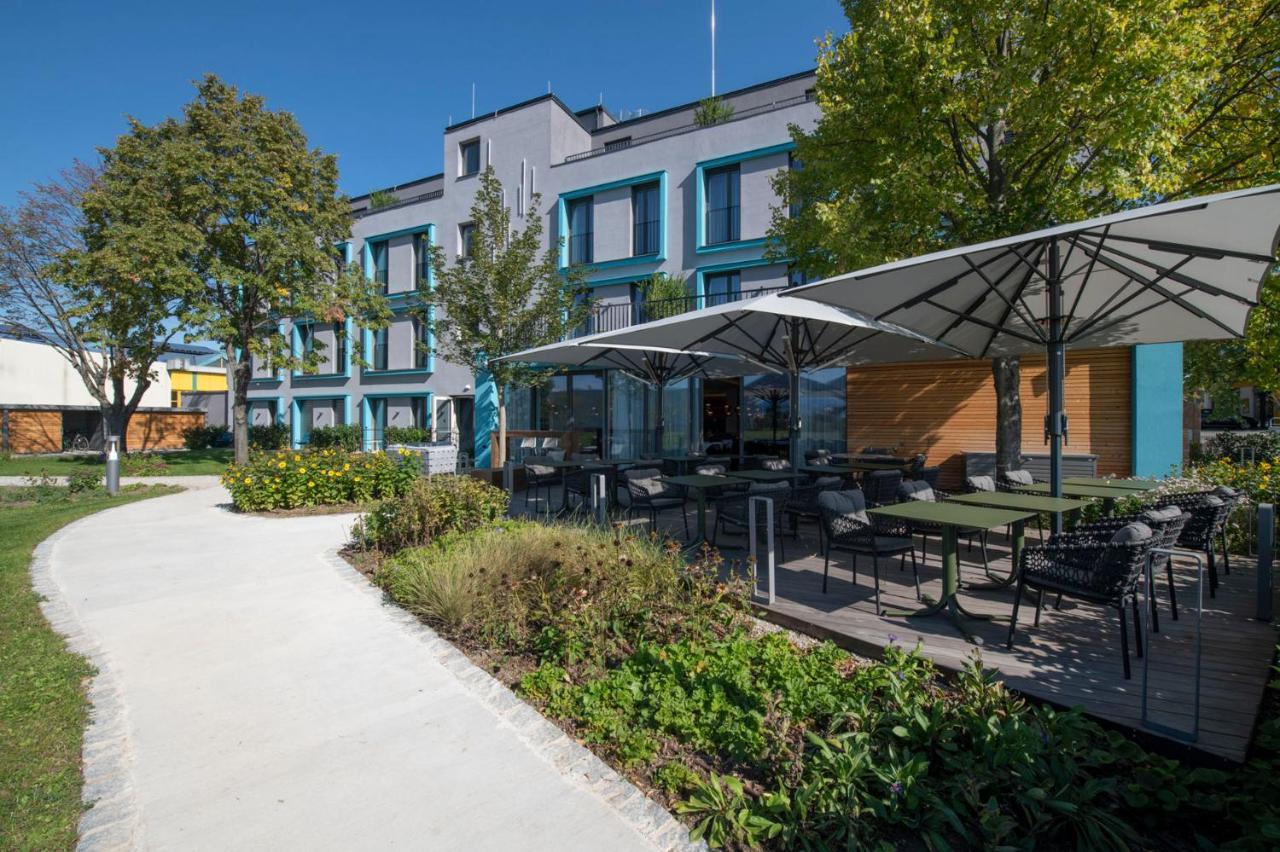 Hotel Le Parc Винер Нойщат Екстериор снимка